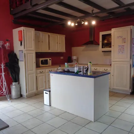 A Deux Pas De L'horloge Apartment Senzeille