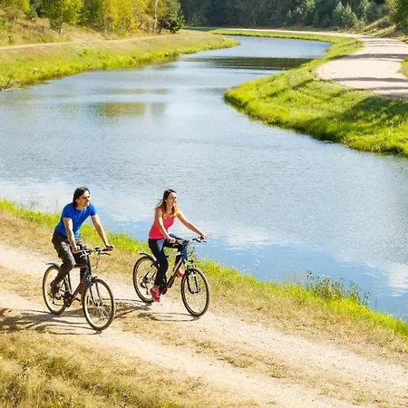 à Deux Pas De L'horloge Appartamento Senzeille