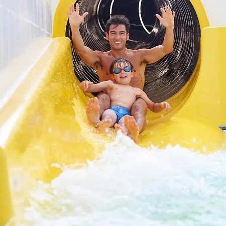 A Deux Pas De L'horloge * Senzeille