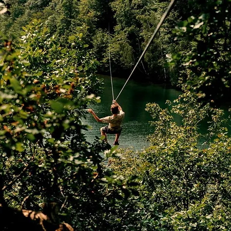 Appartamento à Deux Pas De L'horloge Senzeille