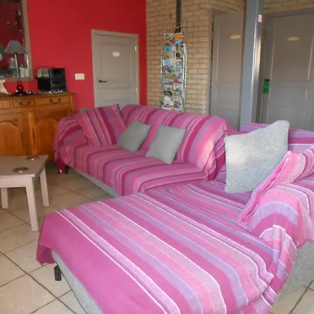 A Deux Pas De L'horloge Lejlighed Senzeille