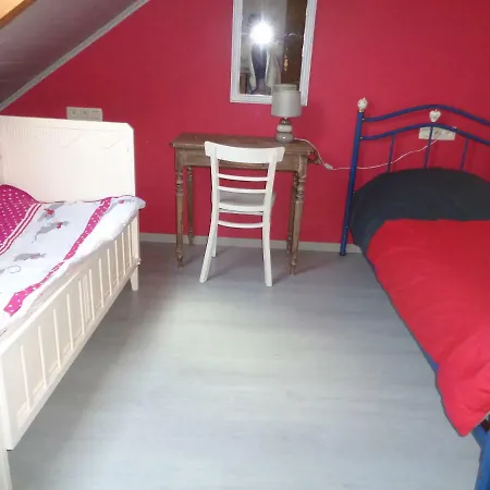 A Deux Pas De L'horloge Apartment Senzeille